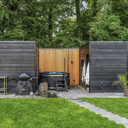 Stunning In With Wifi Holiday home